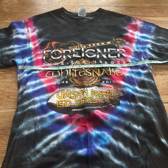 FOREIGNER & WHITESNAKE 2018 Tour Shirt M - Picture 6 of 6